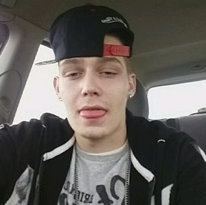 Meet your Posher, Seth